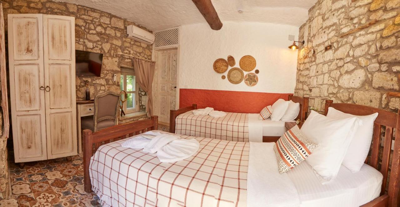 Morisi Avlu Otel *